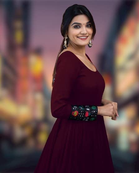 Women's Rayon Solid Pattern Full Sleeve Full Stitched Gown 19199