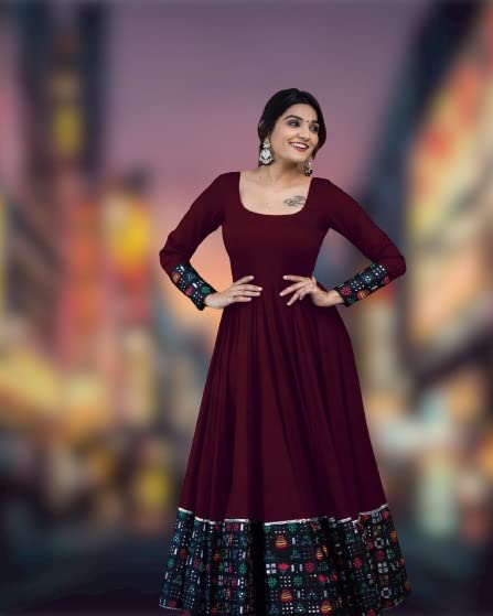 Women's Rayon Solid Pattern Full Sleeve Full Stitched Gown 19199